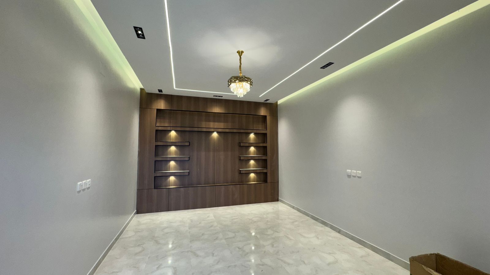 فيلا درج داخلي في حي االنفل - 2